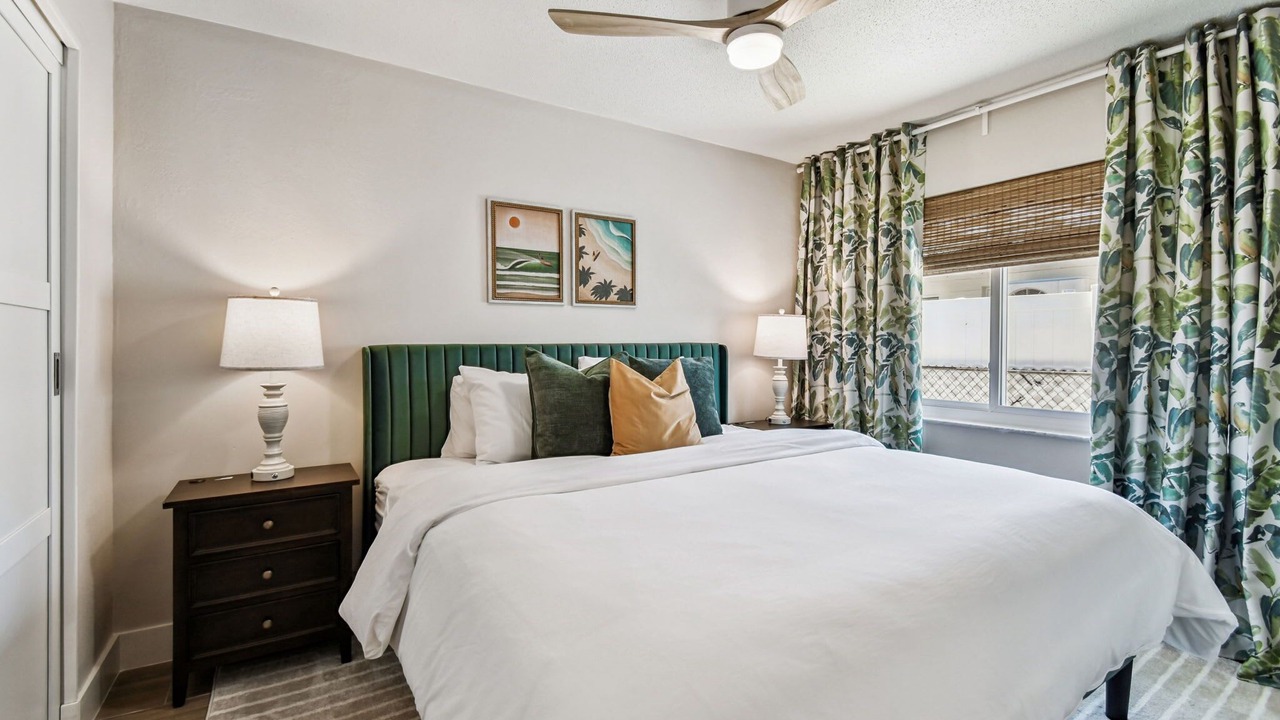 Photo of Bedroom in Capri Isle