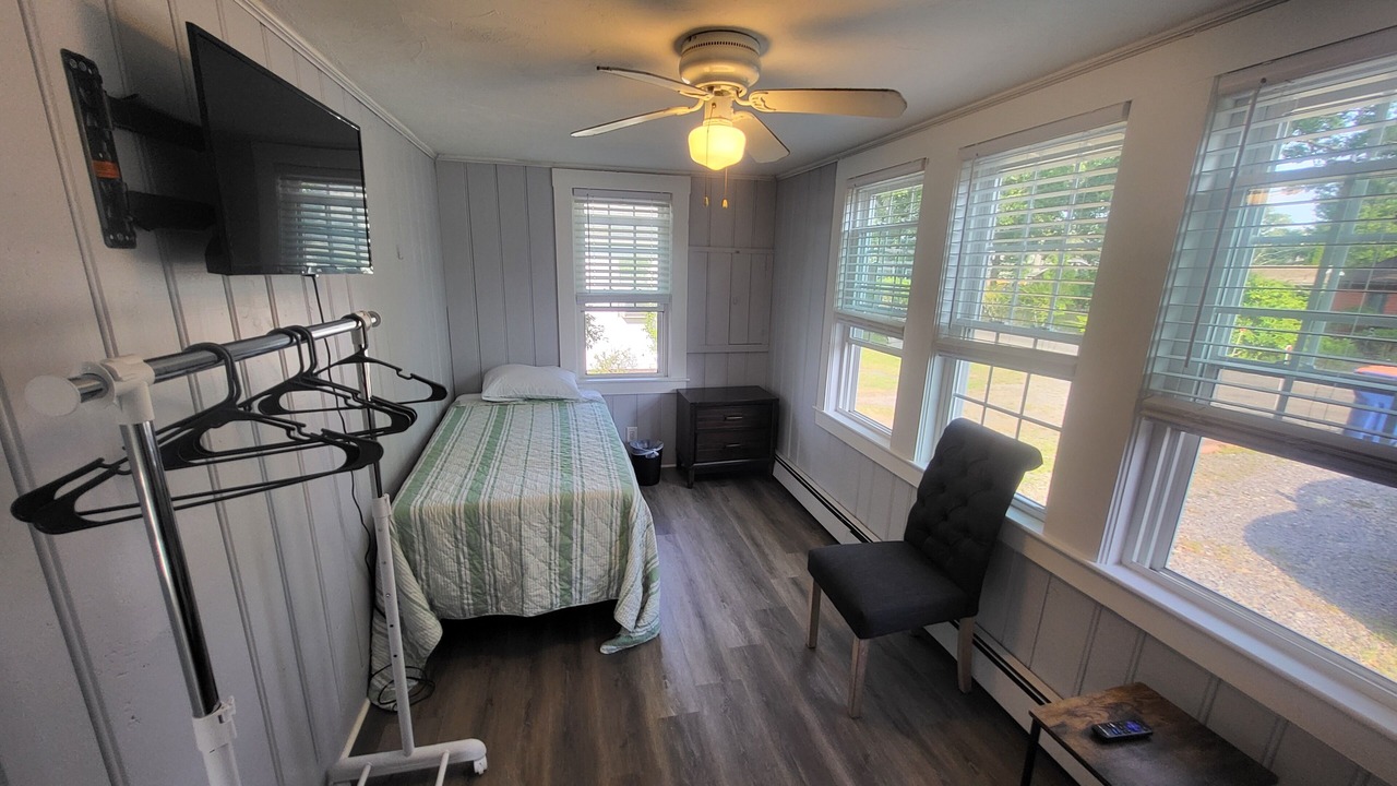 Photo of Bedroom in Wareham Center