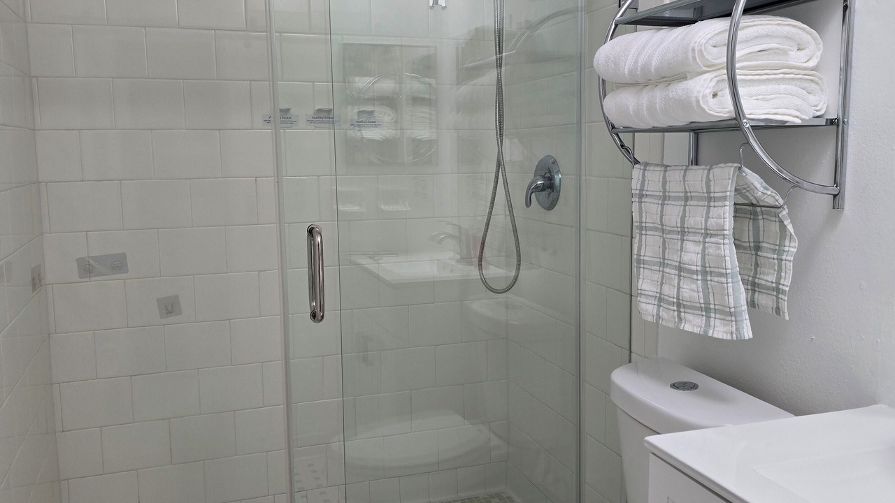 Photo of Bathroom in Seminole