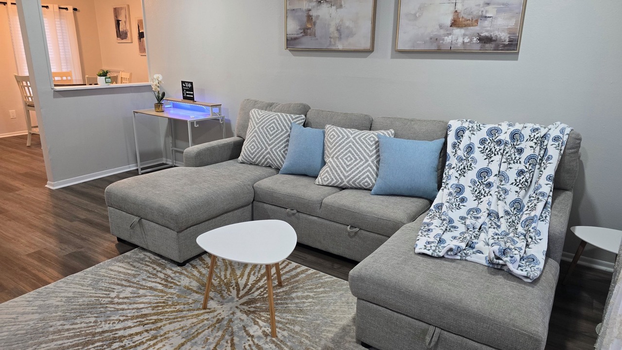 Photo of Livingroom in Seminole