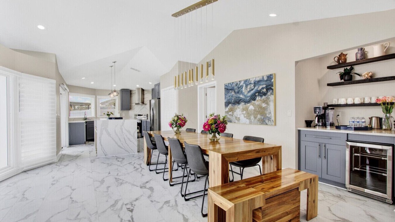 Photo of Livingroom in Harbor Hills