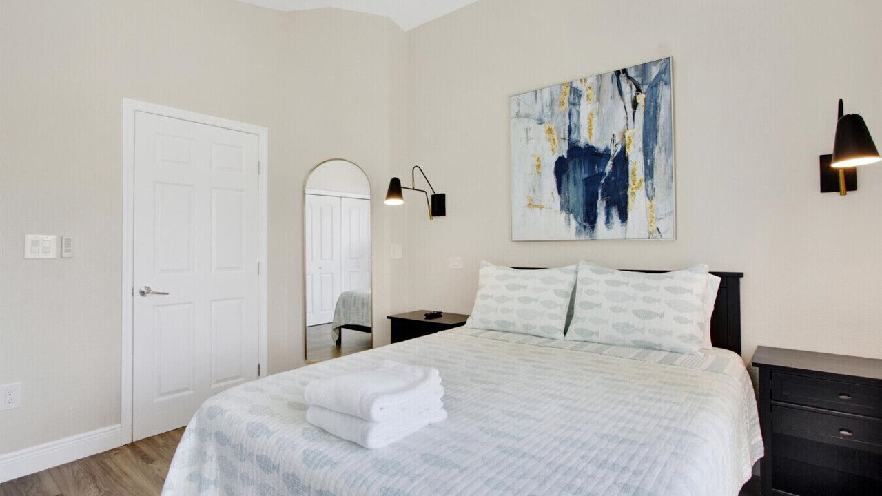 Photo of Bedroom in Harbor Hills