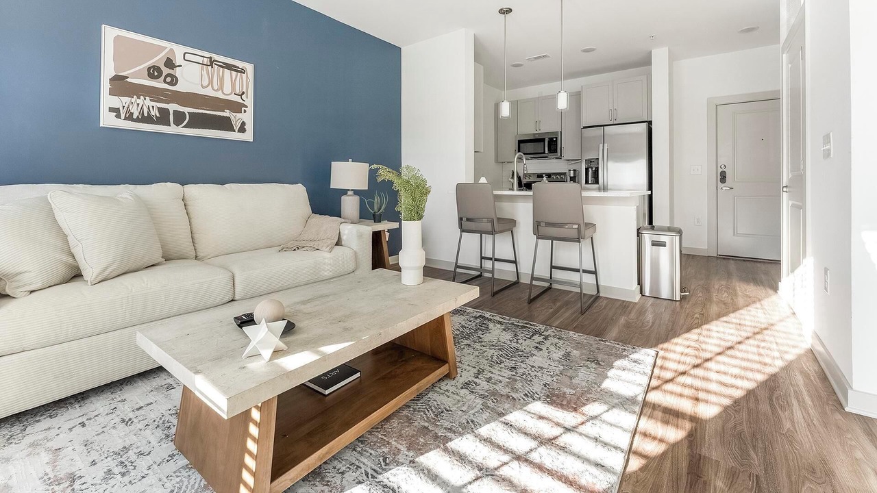 Photo of Livingroom in Longs