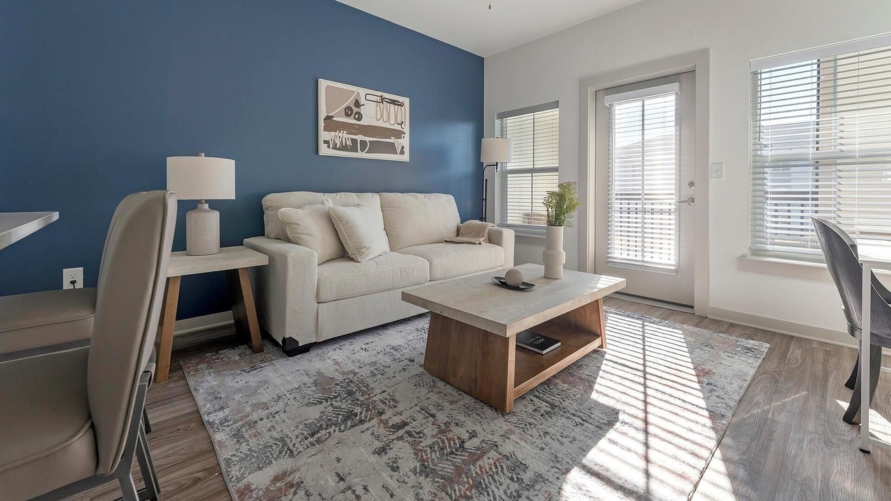 Photo of Livingroom in Longs