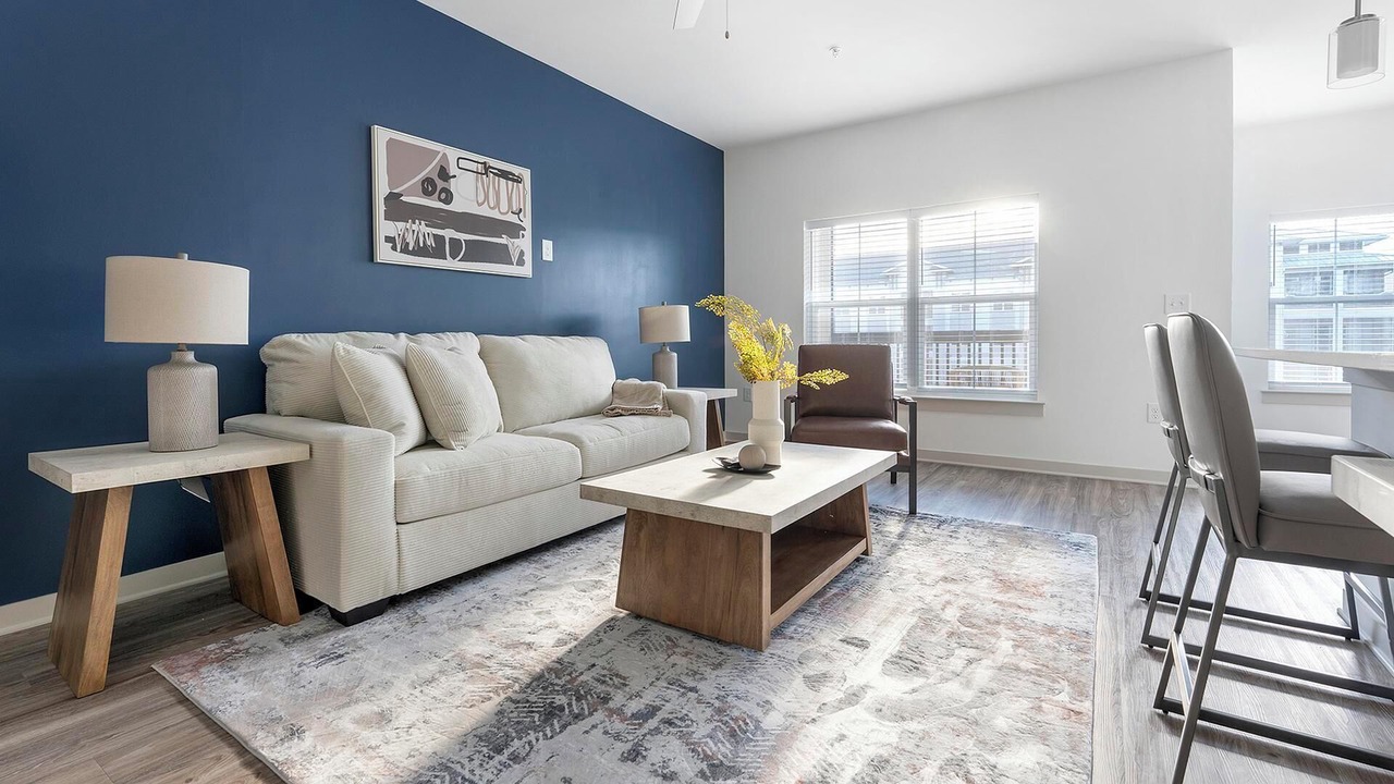 Photo of Livingroom in Longs