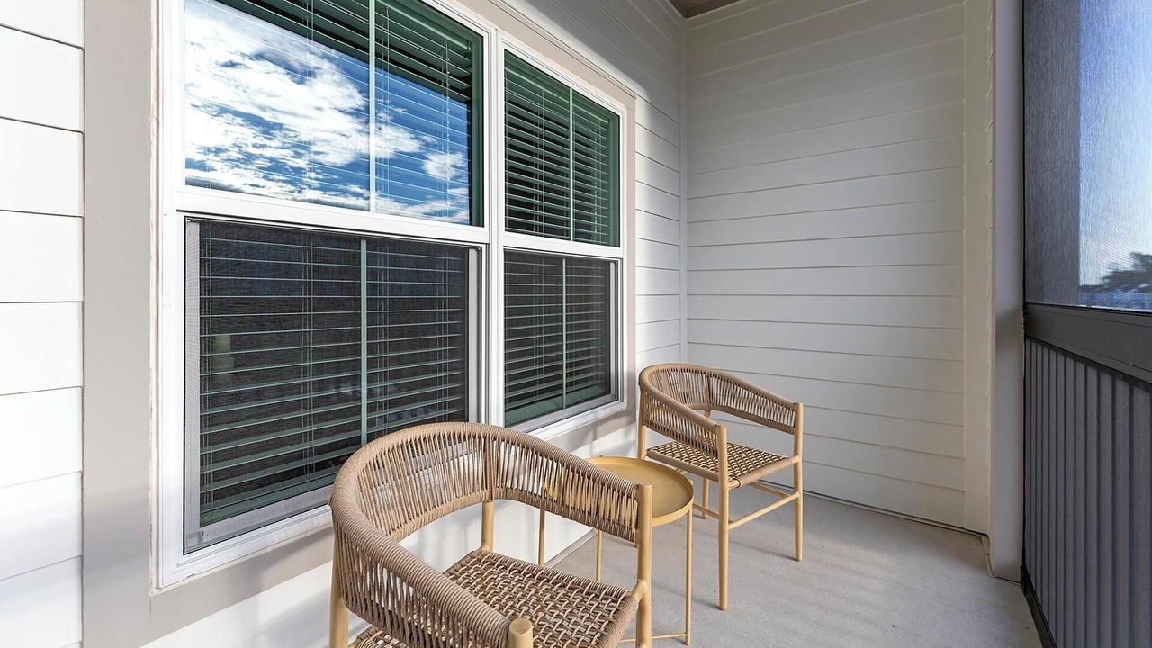 Photo of Patio Balcony in Longs