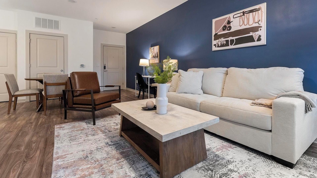 Photo of Livingroom in Longs