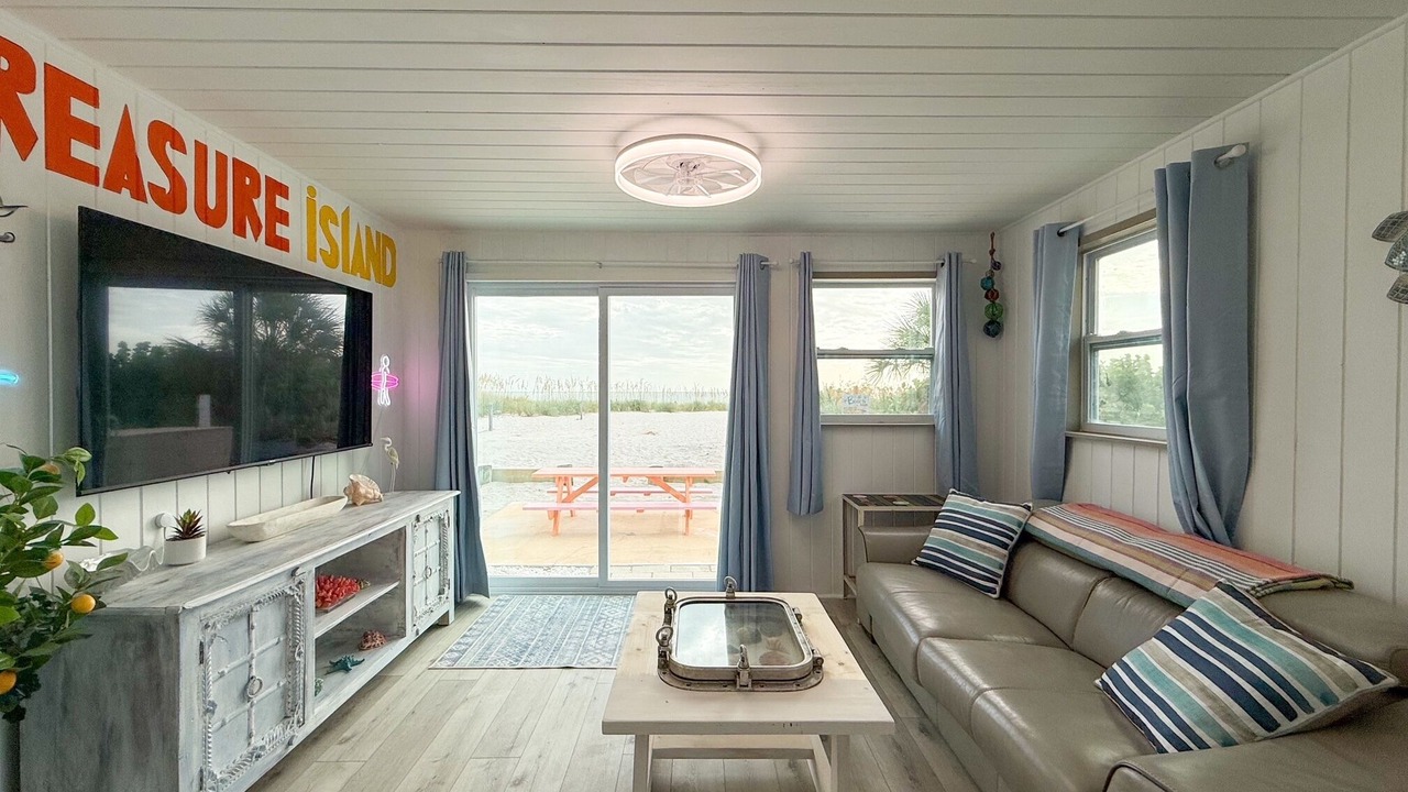 Photo of Bedroom in Treasure Island