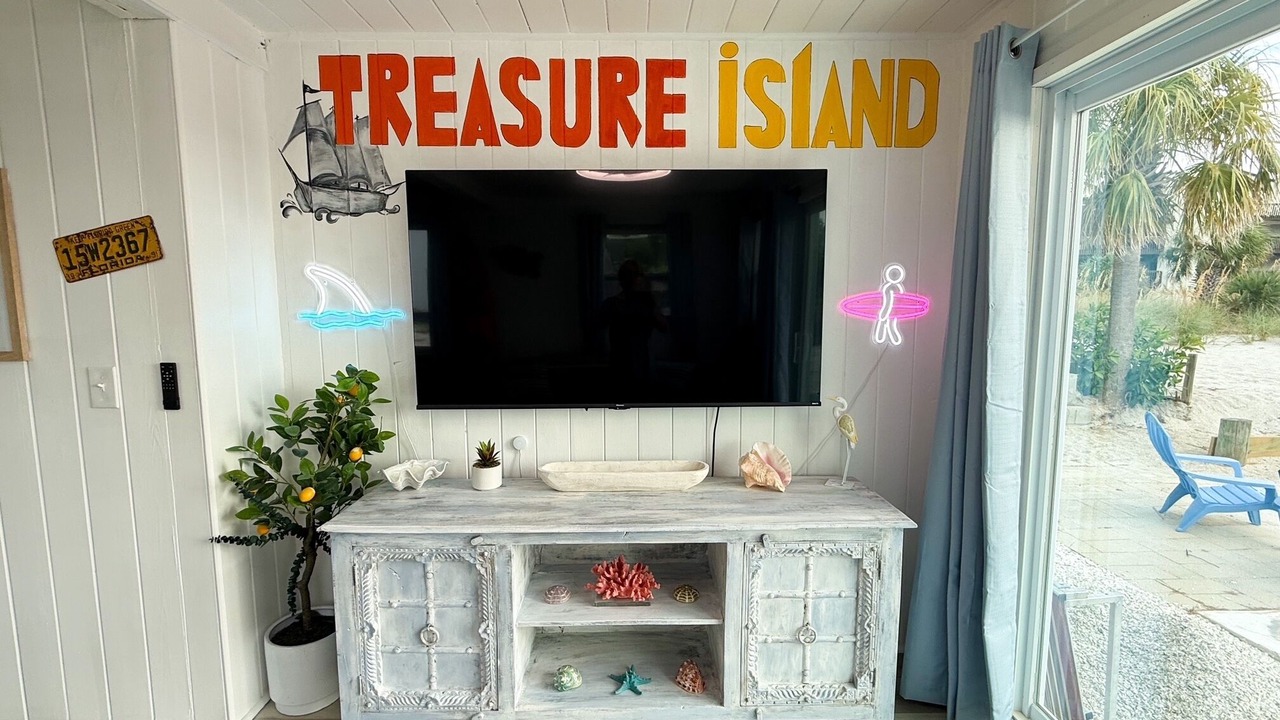 Photo of Others in Treasure Island