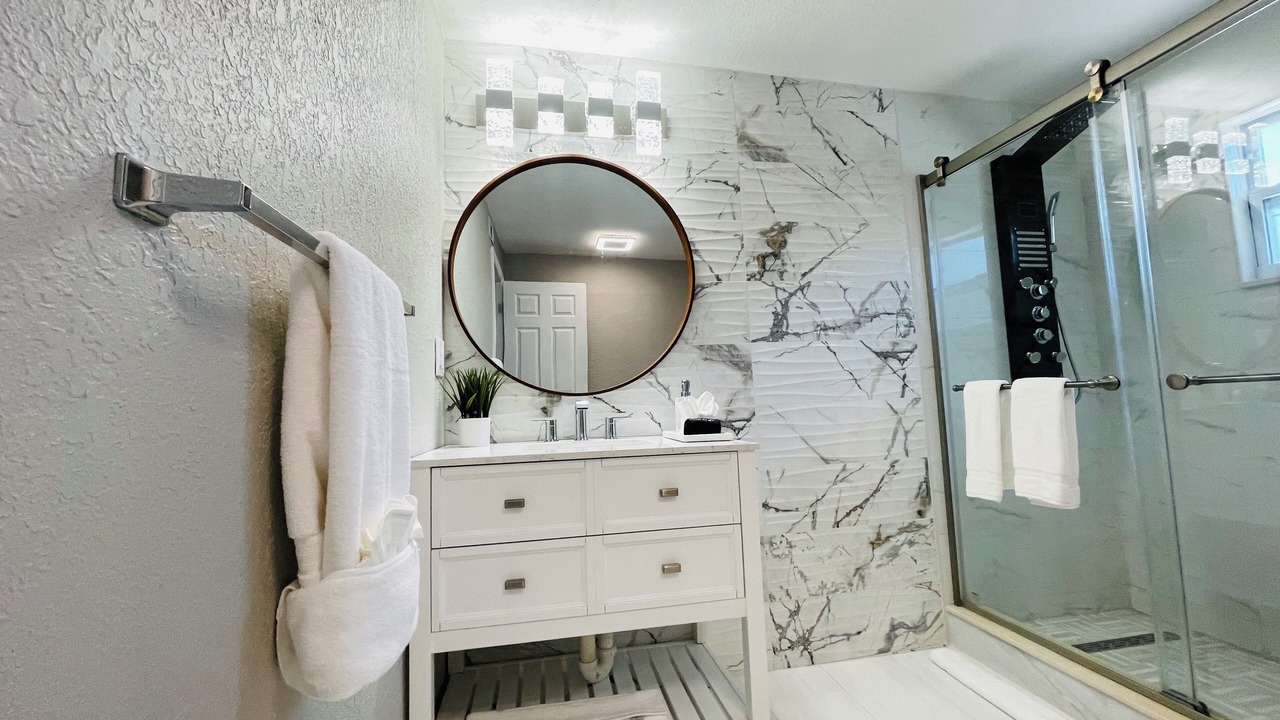 Photo of Bathroom in South Gate Ridge