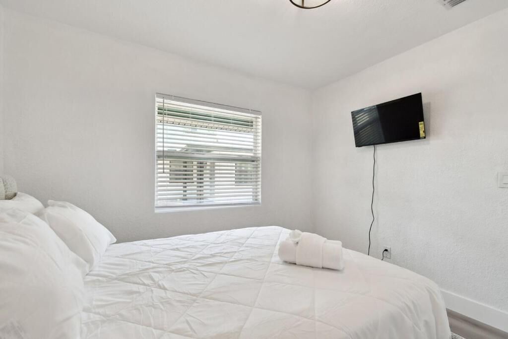Photo of Bedroom in Treasure Island
