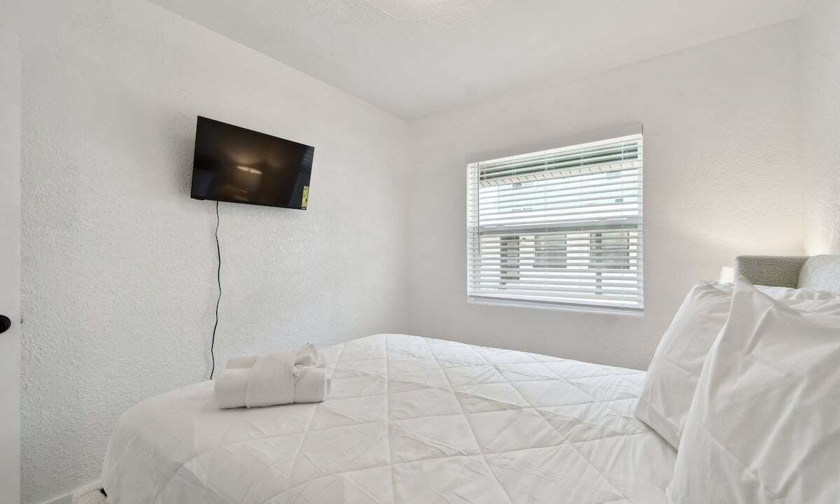 Photo of Bedroom in Treasure Island