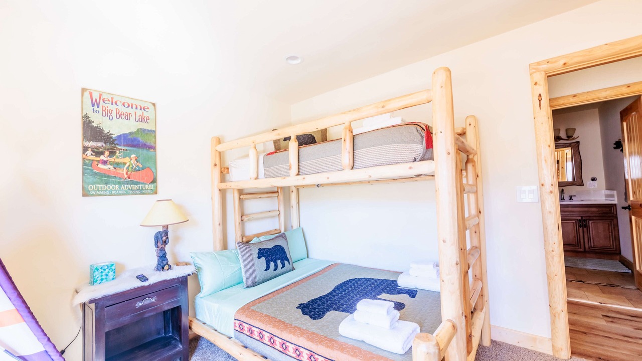Photo of Bedroom in Big Bear Lake