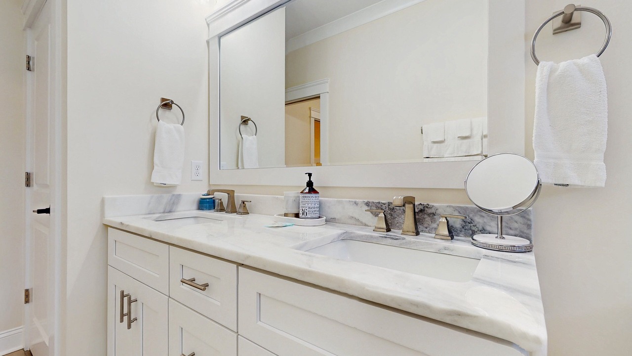 Photo of Bathroom in Tranquil Harbour