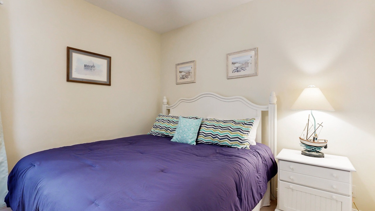 Photo of Bedroom in Sunset Beach