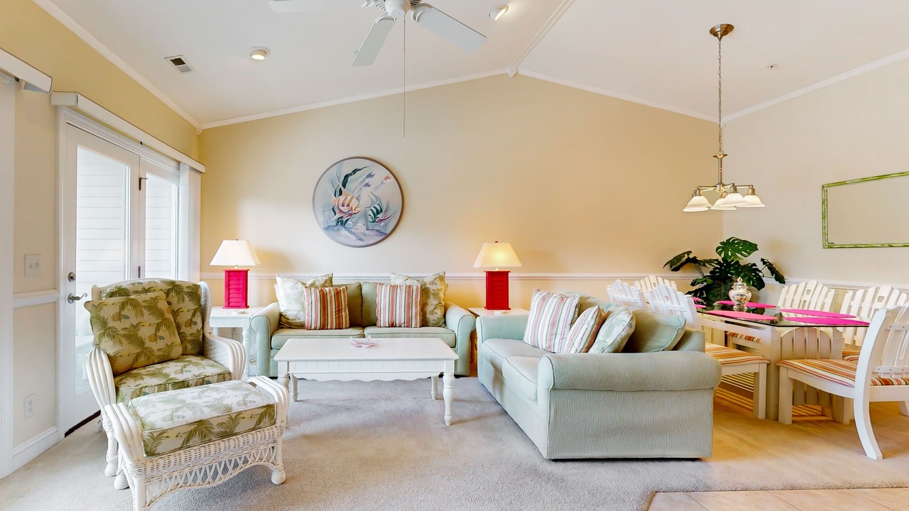 Photo of Livingroom in Sunset Beach