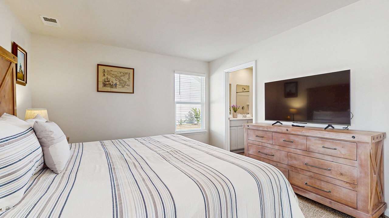 Photo of Bedroom in Ocean Isle Beach