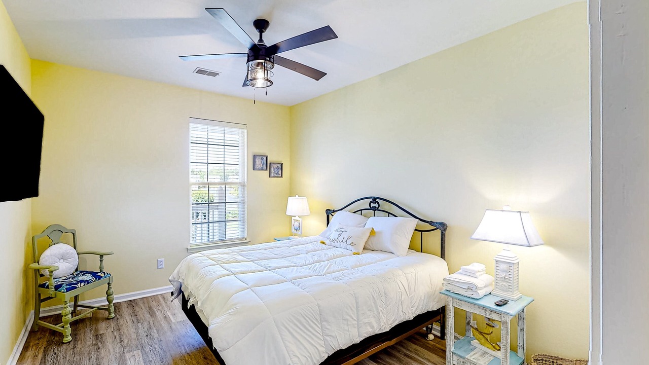 Photo of Bedroom in Sunset Beach