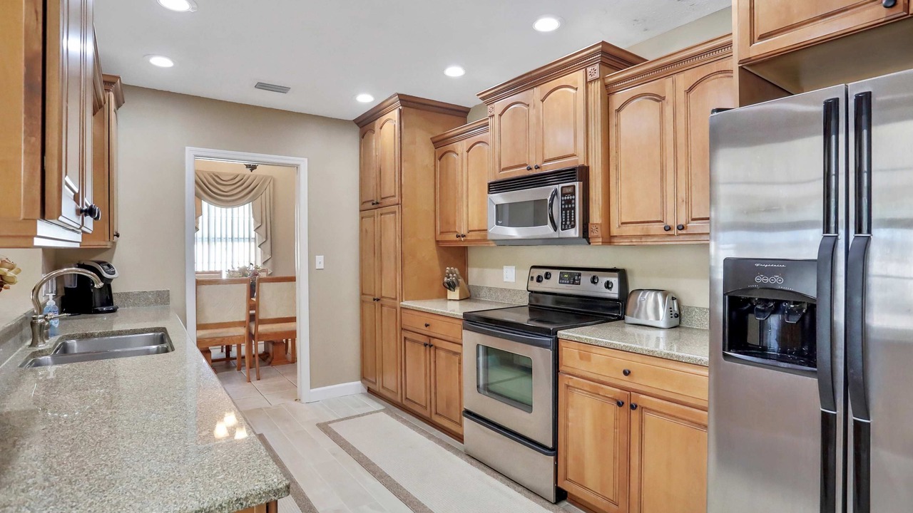 Photo of Kitchen in Harbor Hills