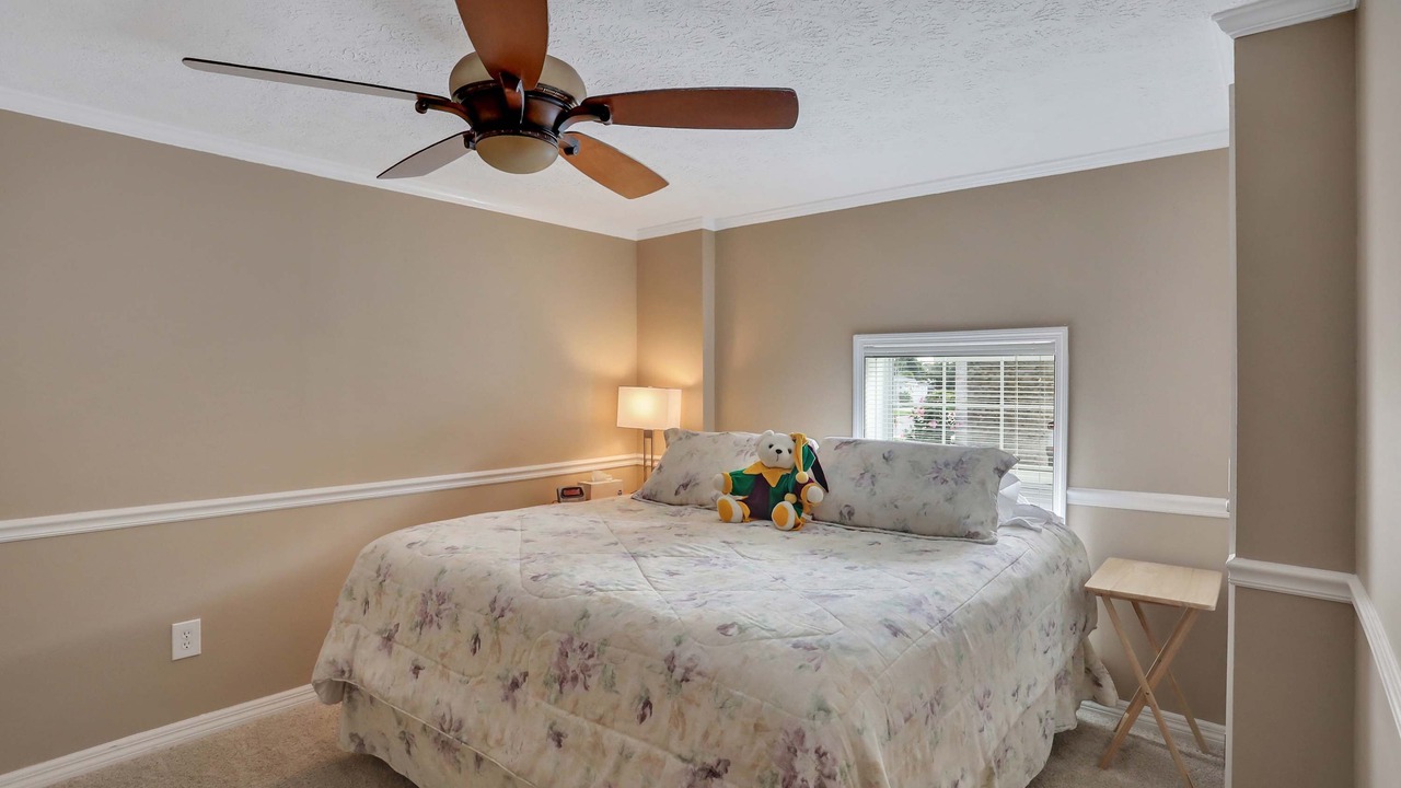Photo of Bedroom in Harbor Hills