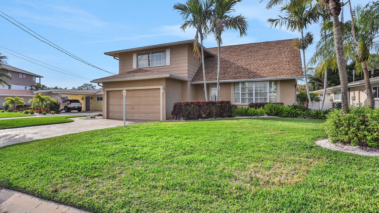 Photo of Outdoor in Harbor Hills