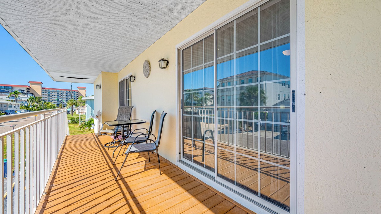Photo of Patio Balcony in Sunset Reef