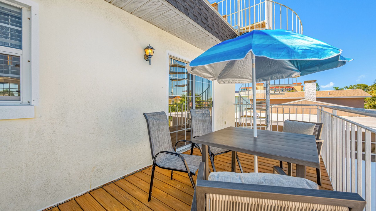 Photo of Patio Balcony in Sunset Reef
