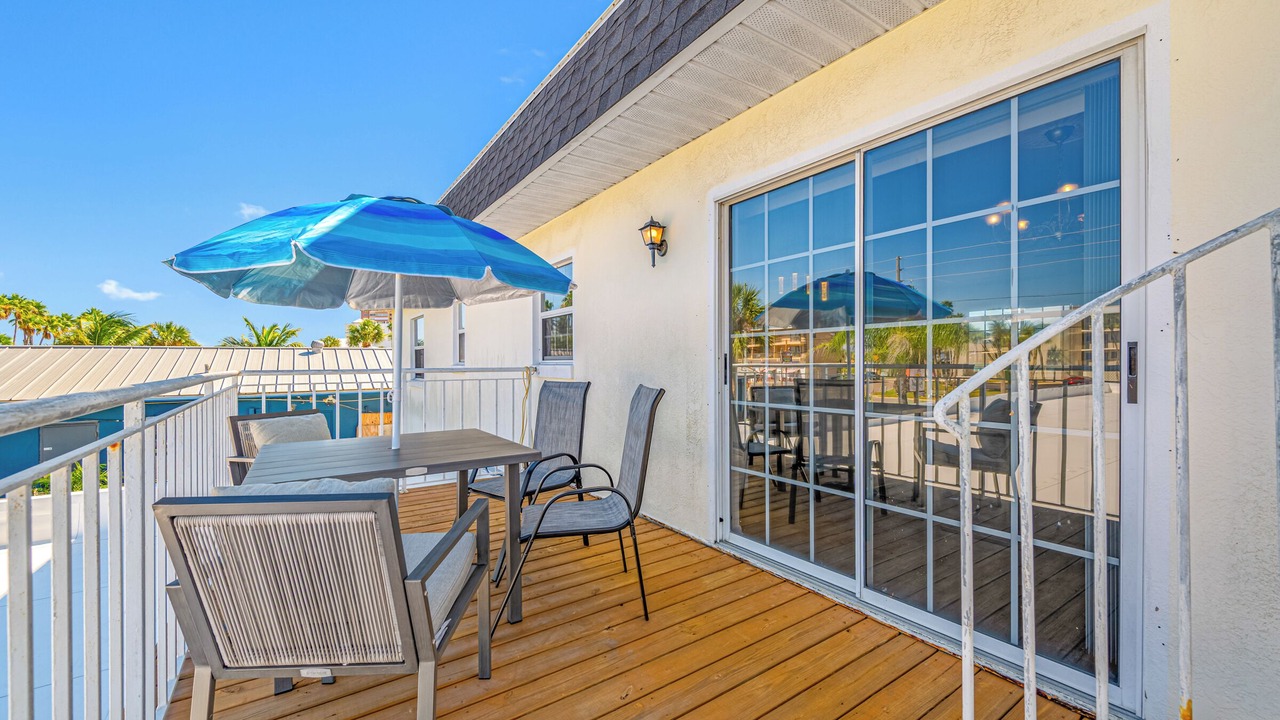 Photo of Patio Balcony in Sunset Reef