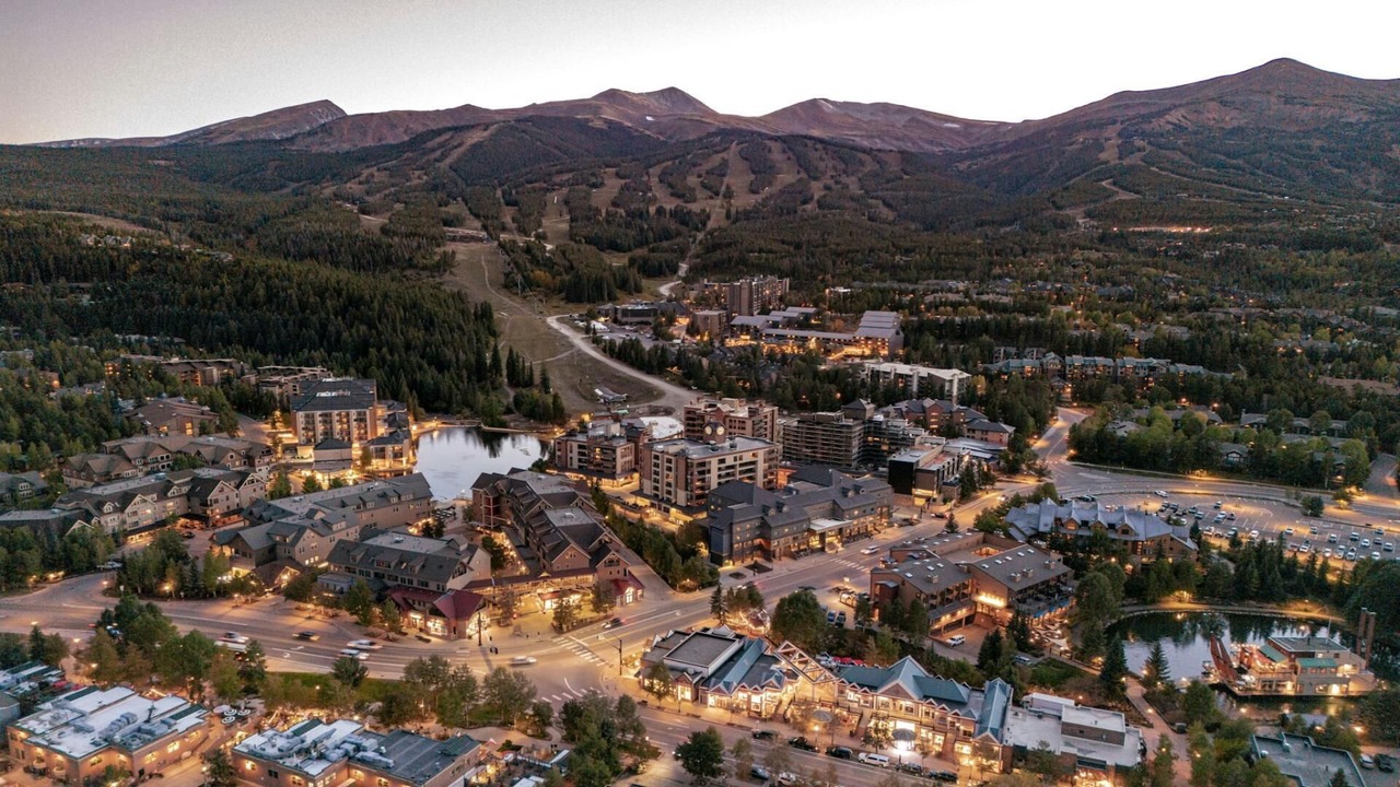 Photo of Outdoor in Peak 9
