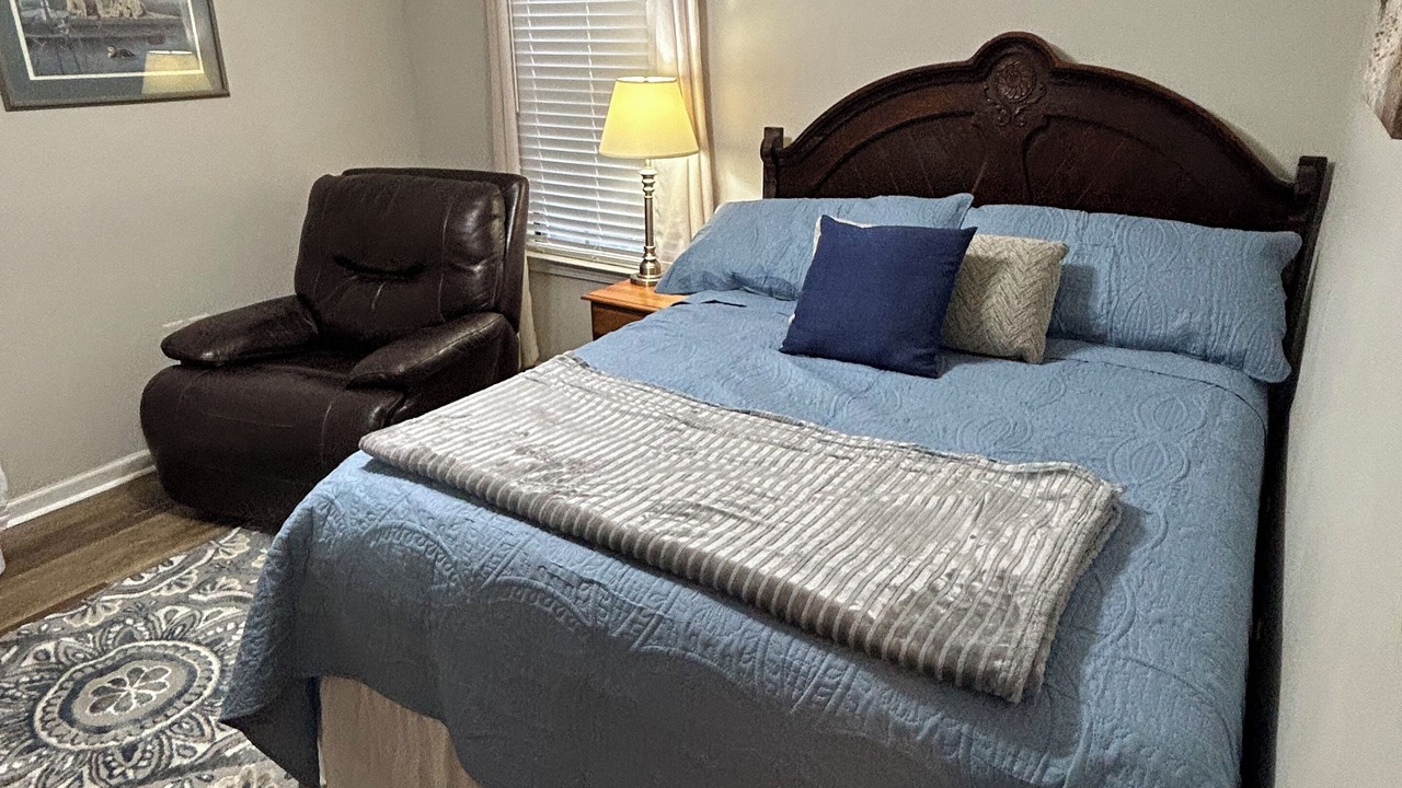 Photo of Bedroom in Six Mile