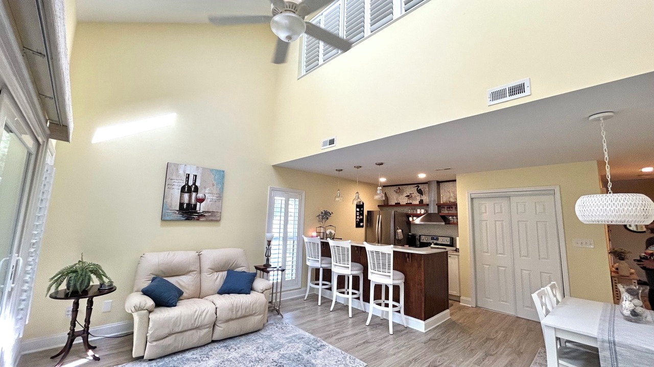 Photo of Livingroom in Little River