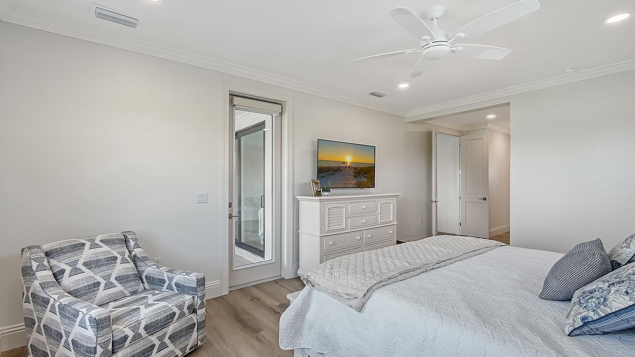 Photo of Bedroom in Longboat Key