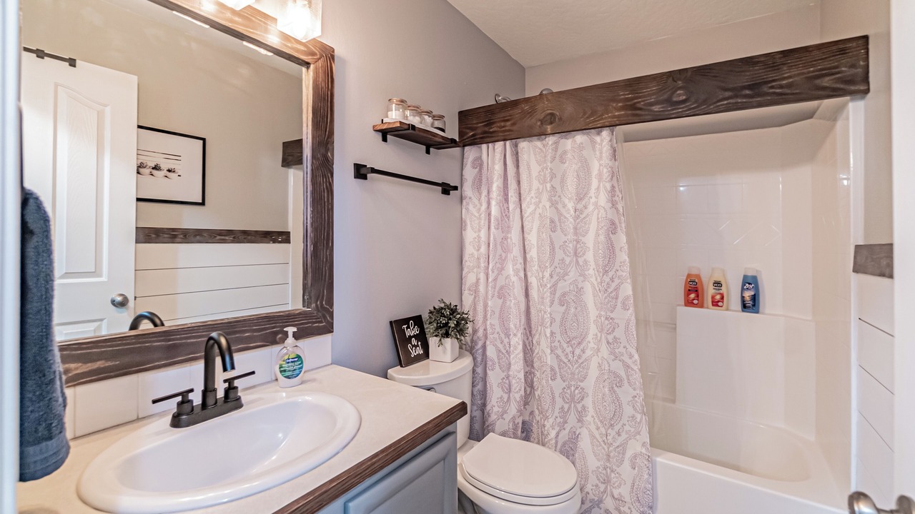 Photo of Bathroom in Caldwell