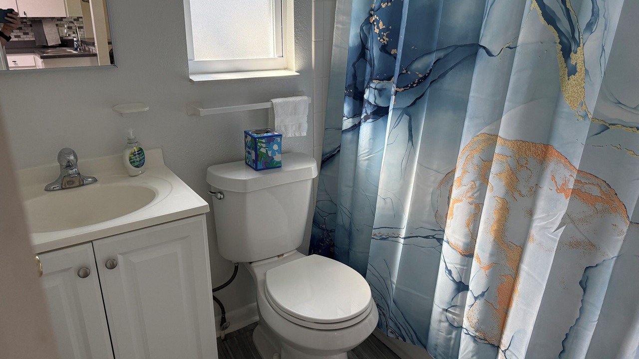 Photo of Bathroom in Largo