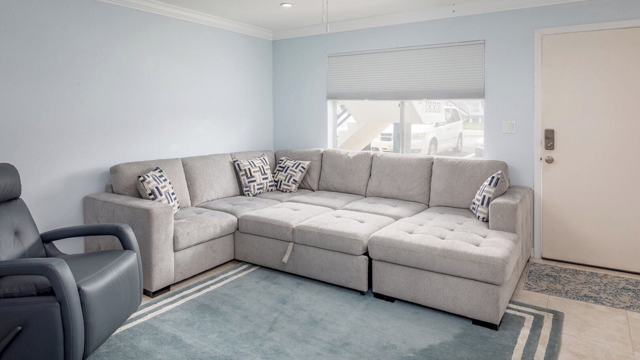 Photo of Livingroom in Capri Isle