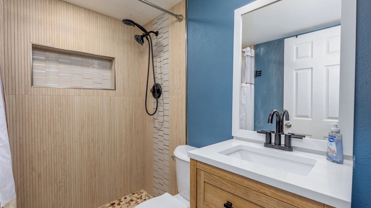 Photo of Bathroom in Capri Isle