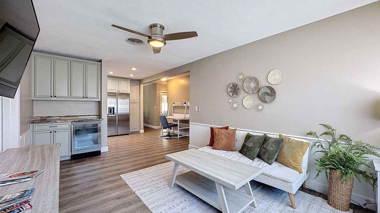 Photo of Livingroom in Clearwater