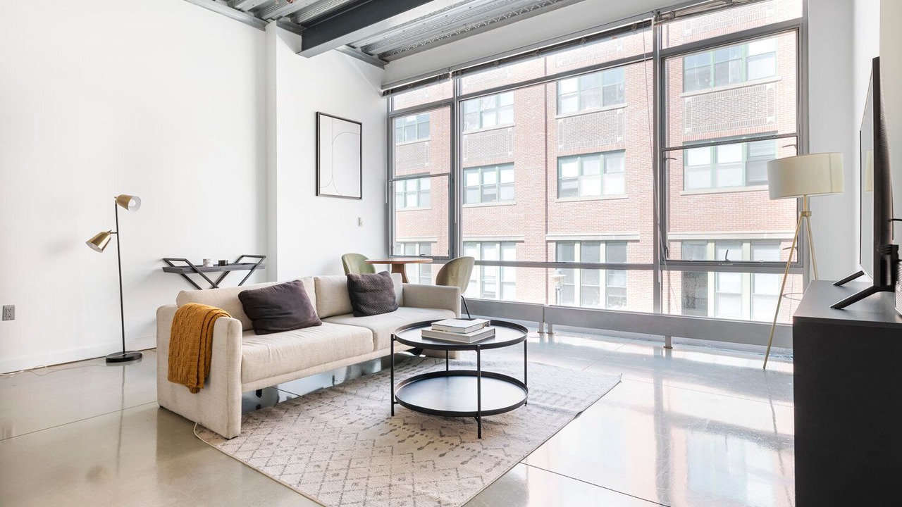 Photo of Livingroom in Central Square
