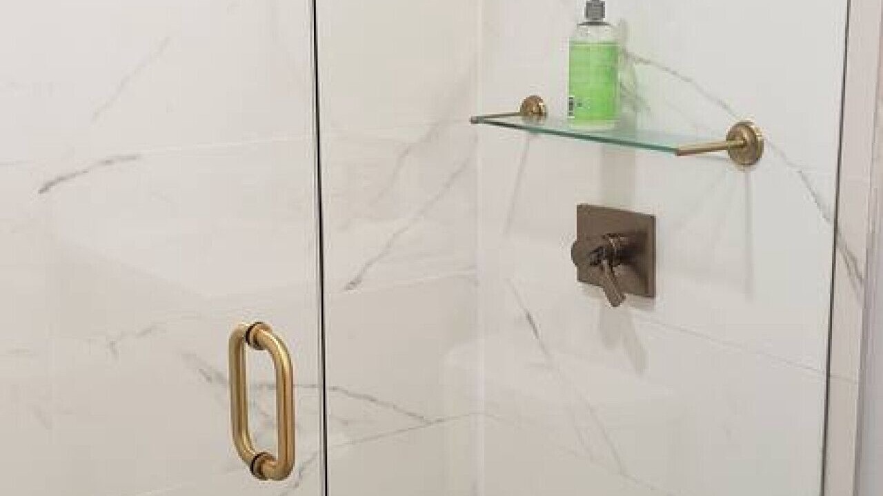 Photo of Bathroom in Caloosahatchee