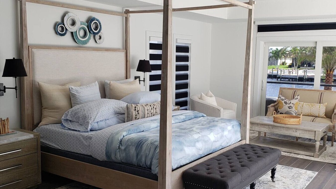 Photo of Bedroom in Caloosahatchee