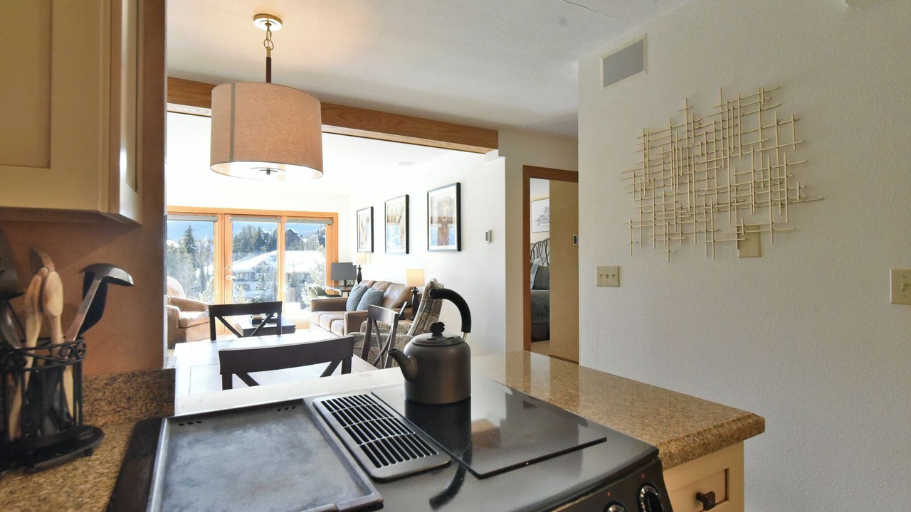 Photo of Kitchen in Four O'Clock