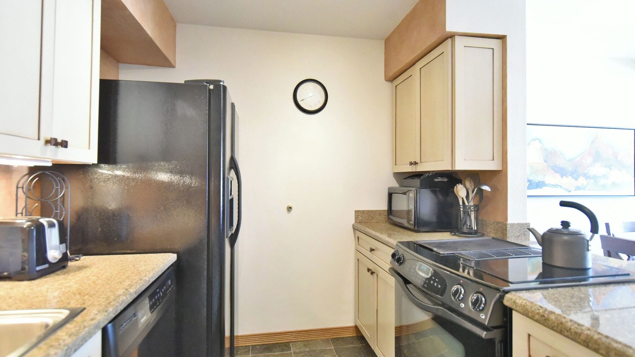 Photo of Kitchen in Four O'Clock