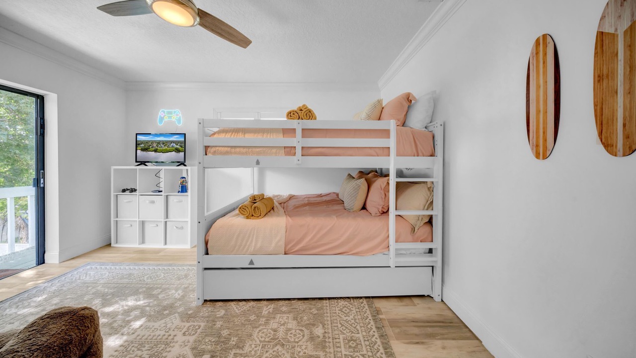 Photo of Bedroom in Crystal Beach