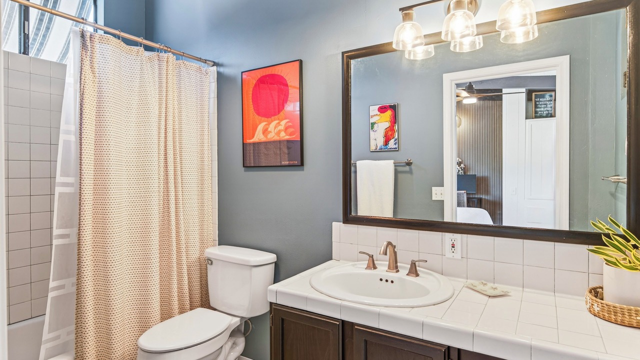 Photo of Bathroom in Kahaluu Bay