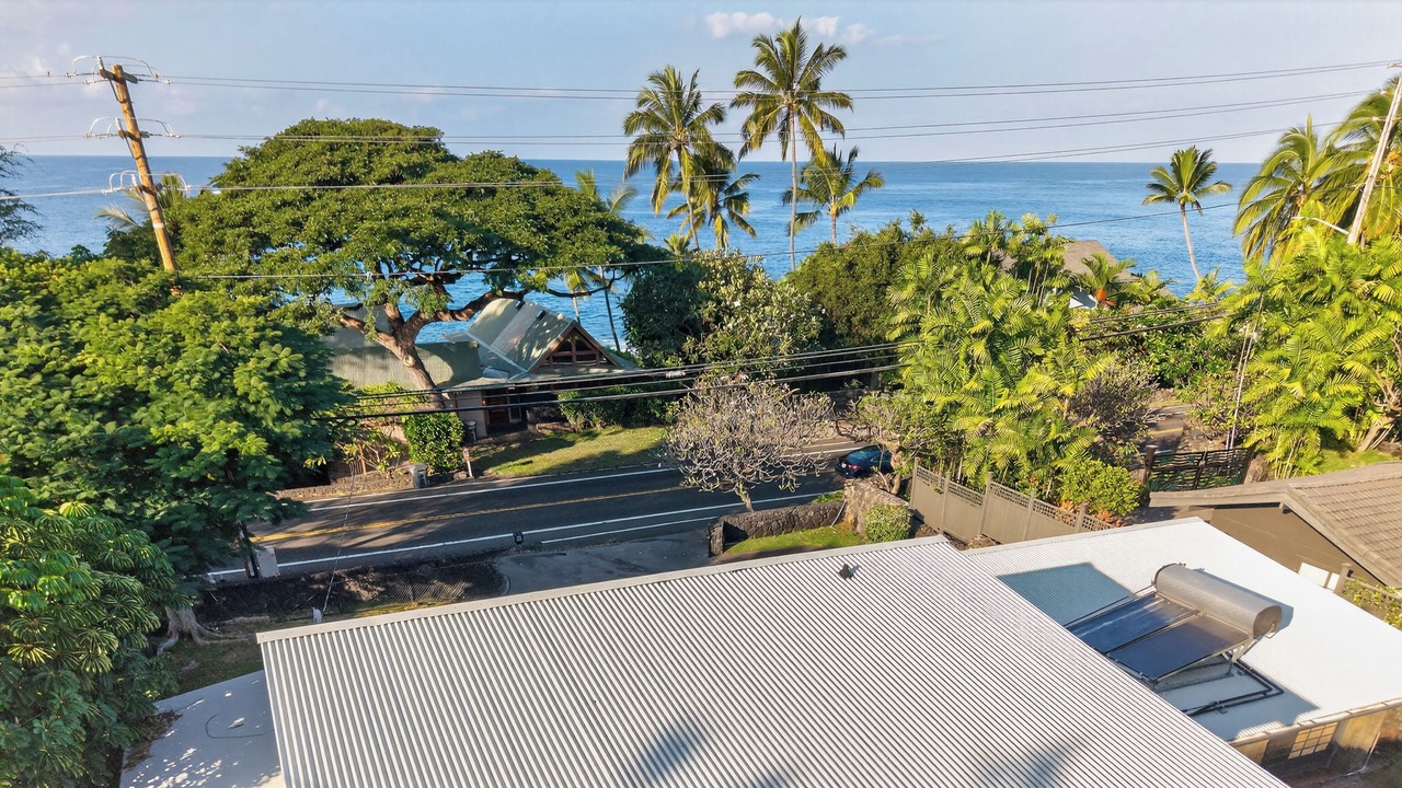 Photo of Others in Kahaluu Bay