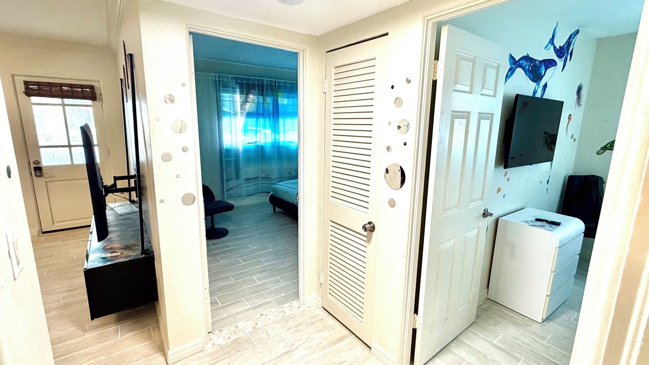 Photo of Bedroom in Gulf Gate Estates