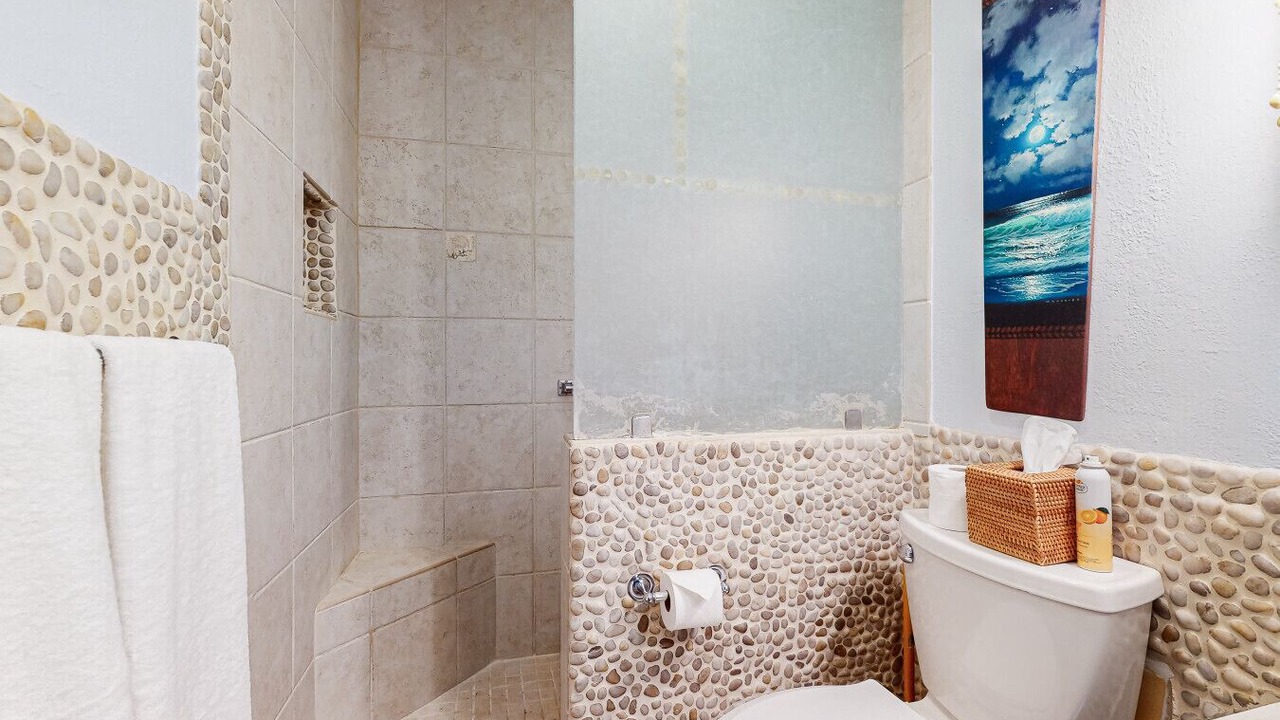 Photo of Bathroom in Waikoloa Village