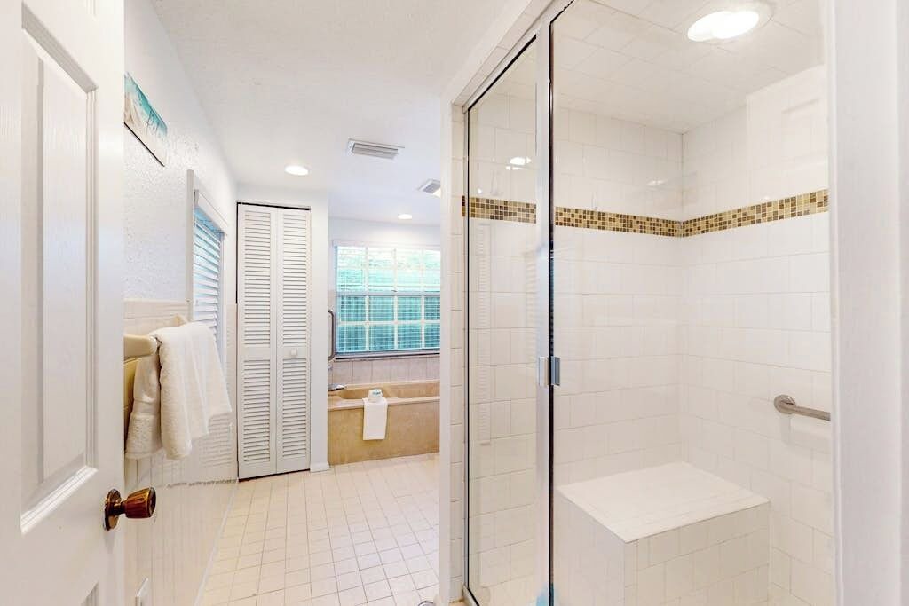 Photo of Bathroom in South Gate Ridge