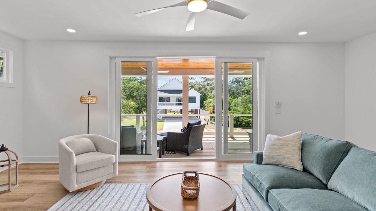 Photo of Livingroom in Tranquil Harbour