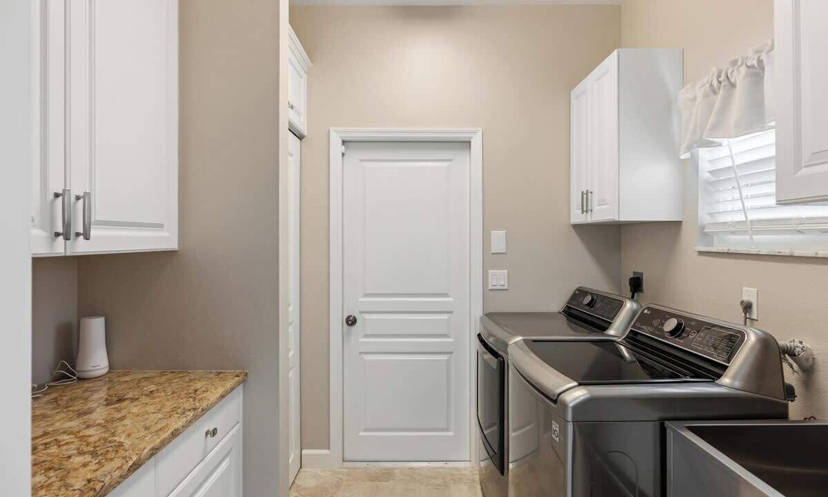 Photo of Kitchen in South Gate Ridge